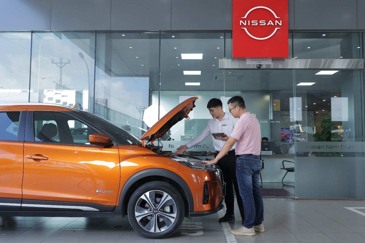 Nissan Việt Nam tri ân khách hàng bảo dưỡng xe với chiến dịch “Chăm sóc xe  – Chào đón hè”